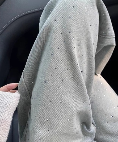 LUCPY(ラクピー)の「ドットウォッシュストレートデニムパンツ ハイウエスト ルーズシルエット(デニムパンツ・レディース・ライトブルー・LARGE/MEDIUM/SMALL/X-LARGE)」の5枚目の写真