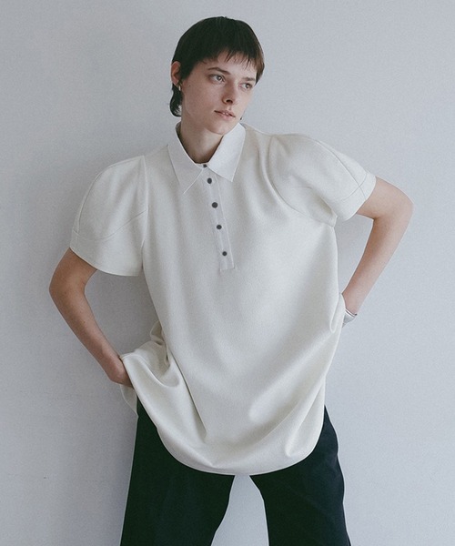 MANOF(マノフ)の「ROUND SLEEVE POLO TOPS(その他トップス・レディース・ブラック/ホワイト・F)」の2枚目の写真