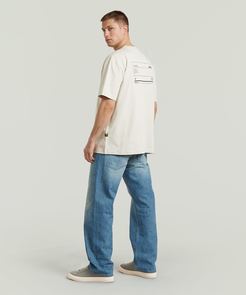 G-STAR（ジースター）の「Large Woven Badge Relaxed T-Shirt/バックグラフィックバッジディテールリラックスTシャツ（Tシャツ/カットソー・メンズ・ホワイト系その他・X-SMALL/X-LARGE/LARGE/SMALL/MEDIUM）」の4枚目の写真
