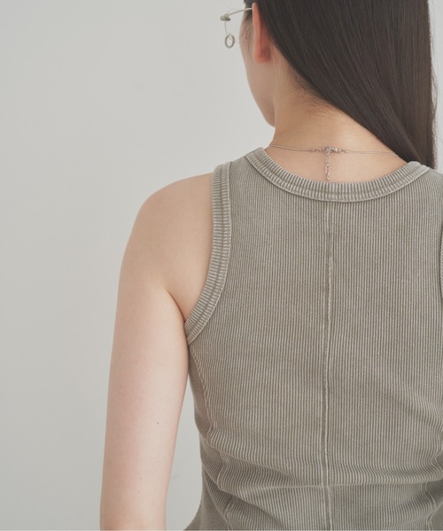 SOEMIN(ソミン)の「Pigment sleeveless top/ピグメントタンクトップ(タンクトップ・レディース・カーキ/ブラック/グレー・FREE)」の9枚目の写真