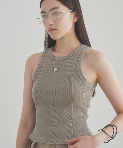 SOEMIN(ソミン)の「Pigment sleeveless top/ピグメントタンクトップ(タンクトップ・レディース・カーキ/ブラック/グレー・FREE)」の8枚目の写真