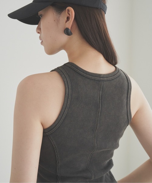 SOEMIN(ソミン)の「Pigment sleeveless top/ピグメントタンクトップ(タンクトップ・レディース・カーキ/ブラック/グレー・FREE)」の17枚目の写真
