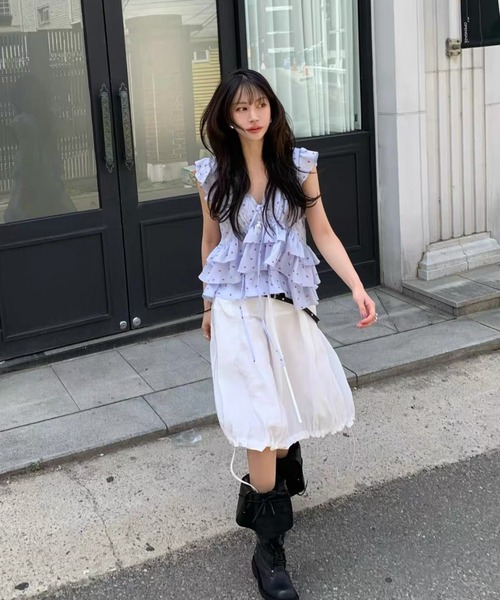 Aelina(エリナ)の「Vネックドット柄フリルリボンブラウス(シャツ/ブラウス・レディース・ブルー/ブラック/ホワイト・FREE)」の21枚目の写真