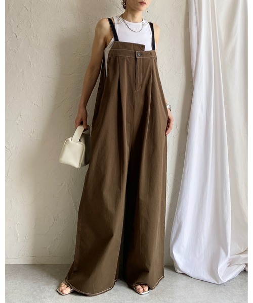 She's Closet(シーズクローゼット)の「綿ツイルフロントタックアシンメトリー アシメデザインワイドパンツサロペット(サロペット/オーバーオール・レディース・ブラック/ベージュ/カーキブラウン/アイボリー・FREE)」の17枚目の写真