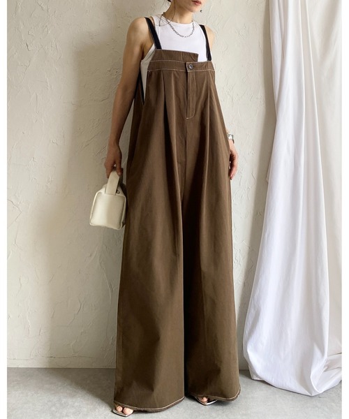 She's Closet(シーズクローゼット)の「綿ツイルフロントタックアシンメトリー アシメデザインワイドパンツサロペット(サロペット/オーバーオール・レディース・ブラック/ベージュ/カーキブラウン/アイボリー・FREE)」の10枚目の写真