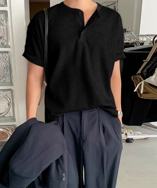 NOWLE（ノウル）の「【NOWLE】凹凸ワッフル サーマル ヘンリーネック 半袖 Tシャツ/ アーバンリラックス ショートスリーブ トップス（Tシャツ/カットソー・メンズ・ホワイト/グレー/ブラック・MEDIUM/LARGE/X-LARGE）」の9枚目の写真