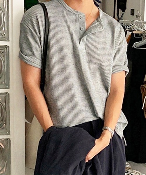 NOWLE（ノウル）の「【NOWLE】凹凸ワッフル サーマル ヘンリーネック 半袖 Tシャツ/ アーバンリラックス ショートスリーブ トップス（Tシャツ/カットソー・メンズ・ホワイト/グレー/ブラック・MEDIUM/LARGE/X-LARGE）」の17枚目の写真