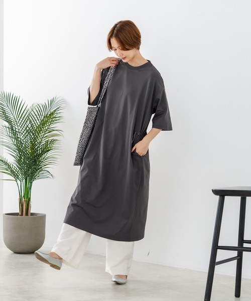 fort point(フォーポイント)の「【C-FORTPOINT/フォートポイント】【涼感素材使用・吸水速乾・UVカット機能付き】ウエストドロスト 5分袖ワンピース スタイルアップ効果 両脇ポケット付き ドライタッチ 体形カバー リゾート カジュアル レイヤード(ワンピース・レディース・ブラック/チャコールグレー/ブラウン・FREE)」の11枚目の写真