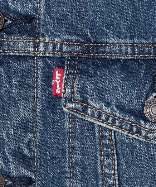 BEAMS(ビームス)の「LEVI’S(R) / TYPEⅢ トラッカージャケット(ブルゾン・メンズ・ブルー・MEDIUM/LARGE/SMALL)」の4枚目の写真