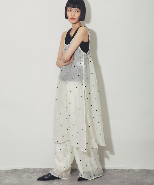 ANOTHER S(アナザーエス)の「ドット柄刺繍シアーキャミワンピ(ワンピース・レディース・ブラック/ブラウン/アイボリー・M)」の12枚目の写真