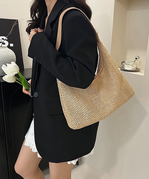 Miniministore（ミニミニストア）の「ラフィア調 編み込みワンショルダーバッグ（トートバッグ・レディース・ベージュ/オフホワイト/ブラウン/ブラック・FREE）」の4枚目の写真