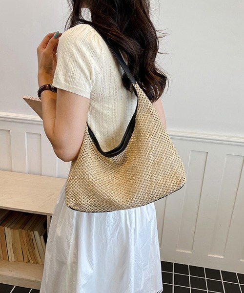 Miniministore（ミニミニストア）の「ラフィア調 編み込みワンショルダーバッグ（トートバッグ・レディース・ベージュ/オフホワイト/ブラウン/ブラック・FREE）」の2枚目の写真