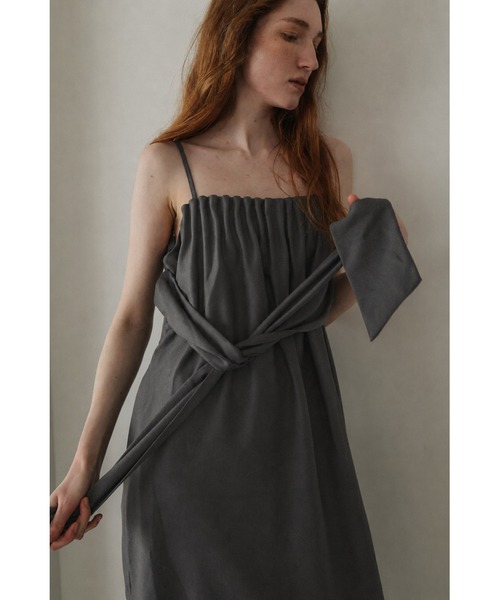 tento(テント)の「Belted Cocoon Dress(ワンピース・レディース・ブラック/グレー・38/36)」の2枚目の写真