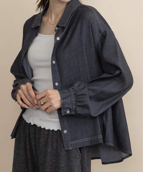 lodie(ロディ)の「テンセルデニムシャツ(シャツ/ブラウス・レディース・ブラック/ネイビー・FREE)」の6枚目の写真