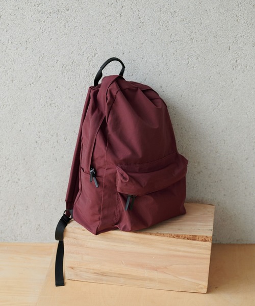 STANDARD SUPPLY(スタンダードサプライ)の「スタンダードサプライ / SIMPLICITY シンプリシティ / 26FW限定カラーDAILY DAYPACK デイリーデイパック(バックパック/リュック・レディース・ボルドー・FREE)」の1枚目の写真