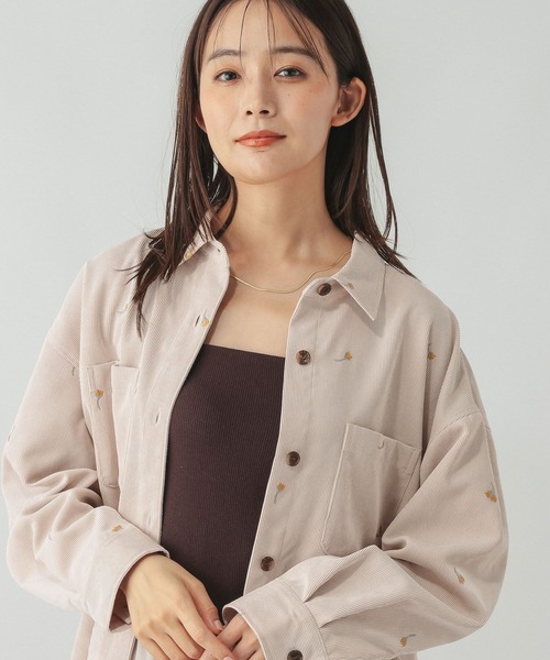 GLOBAL WORK（グローバルワーク）の「コーデュロイ刺繍シャツ/798069（シャツ/ブラウス・レディース・ライトカーキ/ブラック/アイボリー・MEDIUM/LARGE）」の18枚目の写真