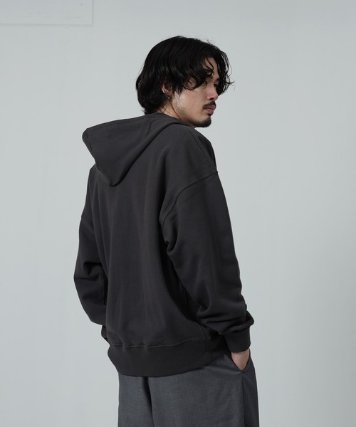 jiggys shop(ジギーズショップ)の「ピグメントジップアップ裏毛パーカー(パーカー・メンズ・ブラック/アイボリー・SMALL/MEDIUM/LARGE)」の8枚目の写真