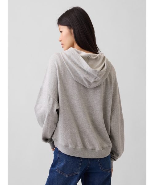 GAP(ギャップ)の「リラックスフィット クロップド GAPロゴ フレンチテリーパーカー(スウェット・レディース・ホワイト/ブラック/グレー・XXS/XL/XS/L/M/S)」の7枚目の写真