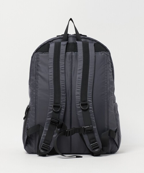 UNITED ARROWS(ユナイテッドアローズ)の「【別注】<LC by LOWERCASE>RIP STOP 30L/バックパック(バックパック/リュック・メンズ・ダークグレー・FREE)」の3枚目の写真