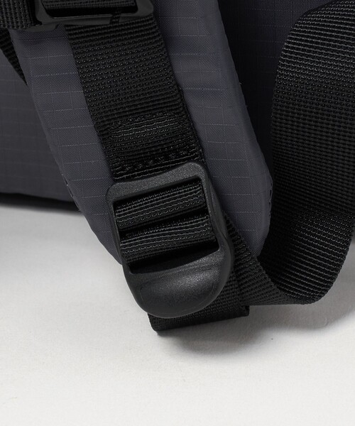 UNITED ARROWS(ユナイテッドアローズ)の「【別注】<LC by LOWERCASE>RIP STOP 30L/バックパック(バックパック/リュック・メンズ・ダークグレー・FREE)」の13枚目の写真