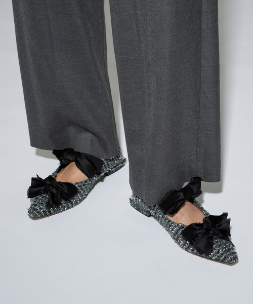 FLAT(フラット)の「《/WEB+一部店舗限定》GRISEポインテッドサテンリボンフラット(その他シューズ・レディース・ブラウン/シルバー/ブラック・25cm/24.5cm/24cm/23.5cm/23cm/22.5cm/22cm)」の13枚目の写真