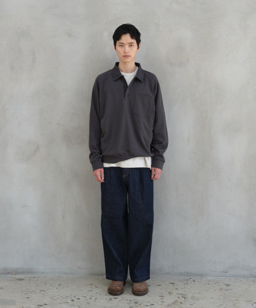 HORLISUN（ホーリーサン）の「Sugarpine Raglan Collar Sweatshirt Charcoal（スウェット・メンズ・その他・LARGE/SMALL/MEDIUM）」の5枚目の写真