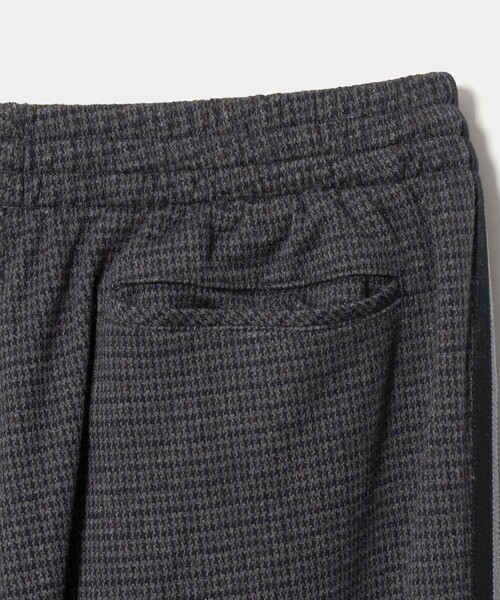Coohem(コーヘン)の「<COOHEM> H/T TRACK PANTS/パンツ(その他パンツ・メンズ・ベージュ/ダークグレー・M/L)」の10枚目の写真