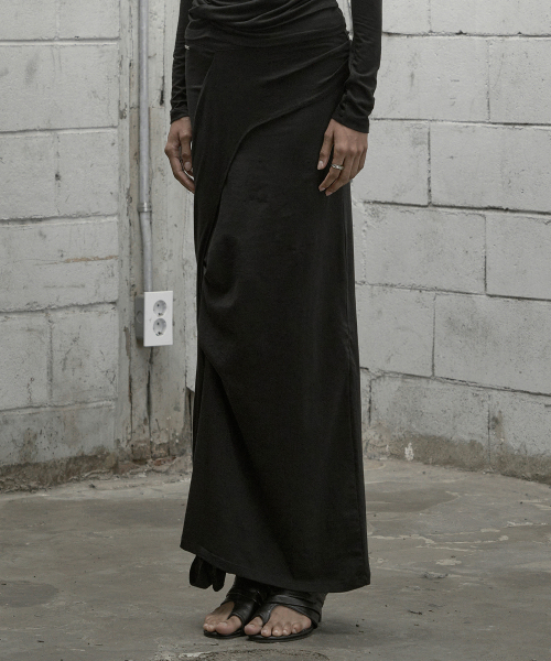 ROCKCAKE(ロックケーキ)の「Draped Maxi Skirt - Black(スカート・レディース・その他・SMALL)」の3枚目の写真
