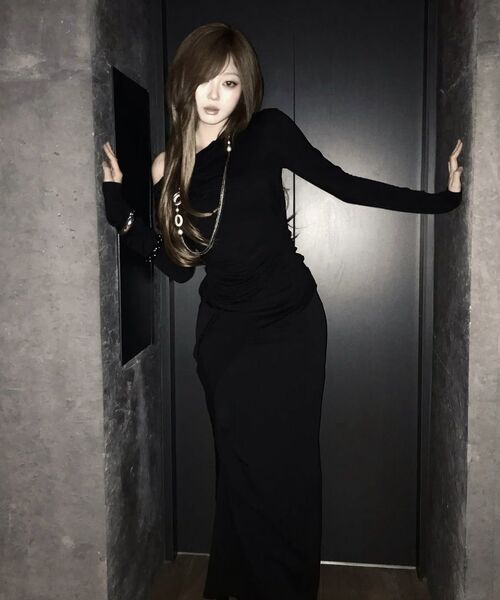ROCKCAKE(ロックケーキ)の「Draped Maxi Skirt - Black(スカート・レディース・その他・SMALL)」の7枚目の写真