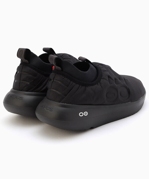 OOFOS(ウーフォス)の「OOFOS/ウーフォス Men's OOmy Zen - Black/Black/メンズ ウーマイゼン ブラック(スニーカー・メンズ・ブラック・9/8/10)」の5枚目の写真