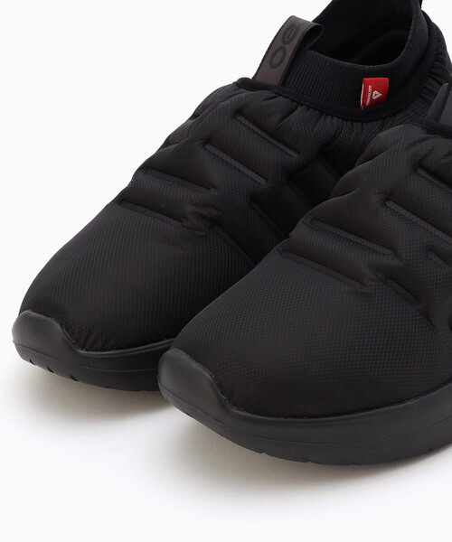 OOFOS(ウーフォス)の「OOFOS/ウーフォス Men's OOmy Zen - Black/Black/メンズ ウーマイゼン ブラック(スニーカー・メンズ・ブラック・9/8/10)」の6枚目の写真