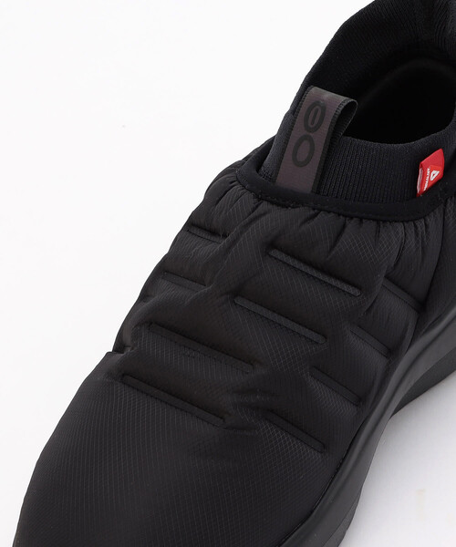 OOFOS(ウーフォス)の「OOFOS/ウーフォス Men's OOmy Zen - Black/Black/メンズ ウーマイゼン ブラック(スニーカー・メンズ・ブラック・9/8/10)」の7枚目の写真