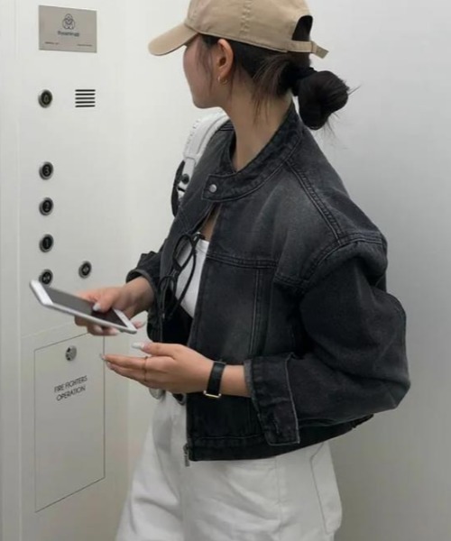 semplice(センプリチェ)の「デニムジャケット【韓国ファッション】(デニムジャケット・レディース・ブラック/ブルー・F)」の7枚目の写真