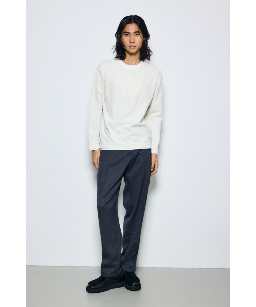 AZUL by moussy(アズールバイマウジー)の「【1枚で重ね着風】フェイクレイヤードヘンリーネックトップス 秋服 冬服 春服 レイヤード風 ロンT 長袖(Tシャツ/カットソー・メンズ・杢グレー/ブラック/ホワイト・LARGE/MEDIUM)」の4枚目の写真