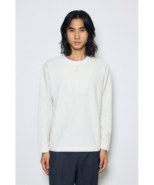 AZUL by moussy(アズールバイマウジー)の「【1枚で重ね着風】フェイクレイヤードヘンリーネックトップス 秋服 冬服 春服 レイヤード風 ロンT 長袖(Tシャツ/カットソー・メンズ・杢グレー/ブラック/ホワイト・LARGE/MEDIUM)」の5枚目の写真