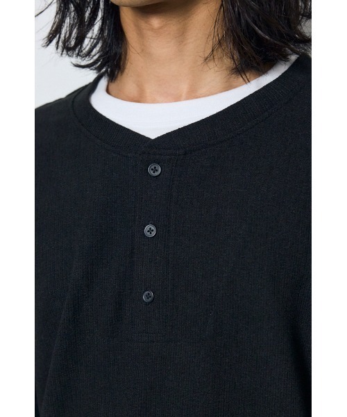 AZUL by moussy(アズールバイマウジー)の「【1枚で重ね着風】フェイクレイヤードヘンリーネックトップス 秋服 冬服 春服 レイヤード風 ロンT 長袖(Tシャツ/カットソー・メンズ・杢グレー/ブラック/ホワイト・LARGE/MEDIUM)」の18枚目の写真