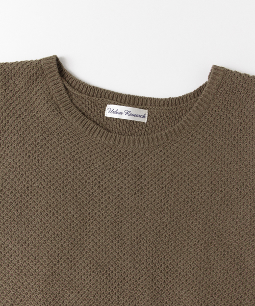 URBAN RESEARCH（アーバンリサーチ）の「UR プリーツドッキングニット（ニット/セーター・レディース・アイボリー/カーキ・FREE）」の8枚目の写真