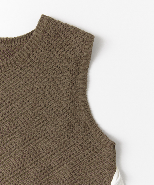 URBAN RESEARCH（アーバンリサーチ）の「UR プリーツドッキングニット（ニット/セーター・レディース・アイボリー/カーキ・FREE）」の7枚目の写真