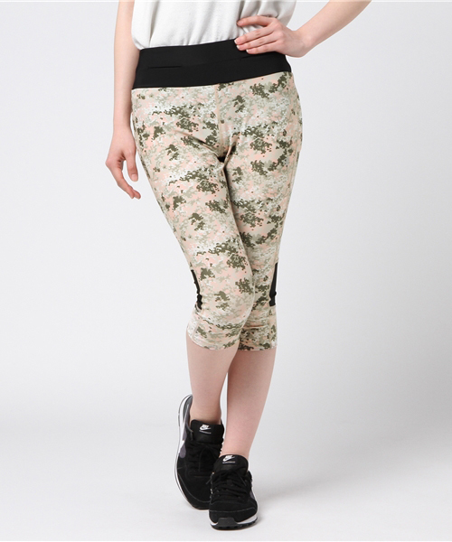 Champion(チャンピオン)の「【Champion/チャンピオン】レディース TRAINING クロップドタイツ(レギンス/スパッツ・レディース・ブラック/ネイビー/ホワイト/ピンク/レッド系その他3/チャコール・MEDIUM/LARGE)」の5枚目の写真