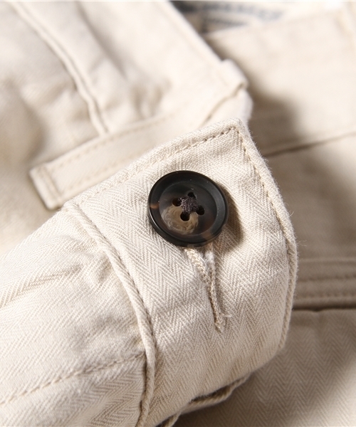 Levi's(リーバイス)の「502/カーゴショーツ/レギュラーフィット/ライトベージュ/コットンリネン(カーゴパンツ・メンズ・ライトベージュ・32inch/30inch/29inch/34inch)」の9枚目の写真