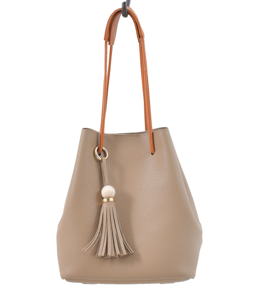 rps（アールピーエス）の「バイカラー巾着ショルダーBAG（ショルダーバッグ・レディース・レッド/グレイッシュベージュ/ブラウン・フリー）」の11枚目の写真