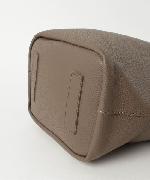 rps（アールピーエス）の「バイカラー巾着ショルダーBAG（ショルダーバッグ・レディース・レッド/グレイッシュベージュ/ブラウン・フリー）」の7枚目の写真