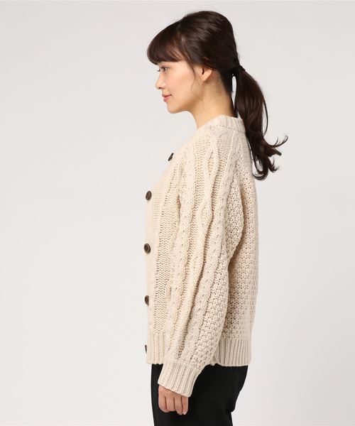 archives(アルシーヴ)の「フィッシャーマンカーデ(ニット/セーター・レディース・ベージュ/パープル/オレンジ・MEDIUM)」の5枚目の写真