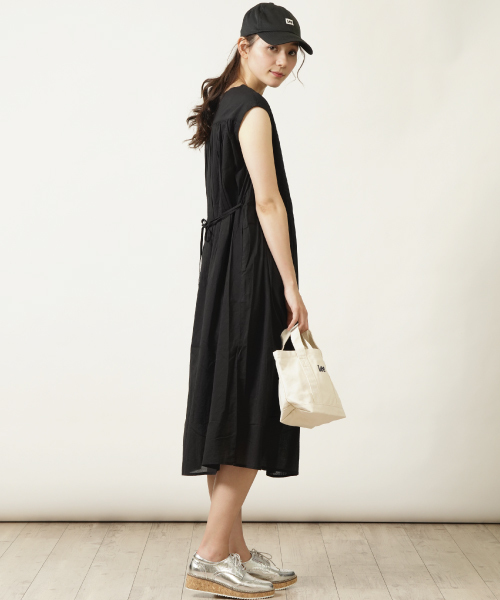 INTERPLANET（インタープラネット）の「コットンボイルピンタックワンピース（ワンピース・レディース・ブラック/パープル/ブラウン/ブルー・FREE）」の9枚目の写真