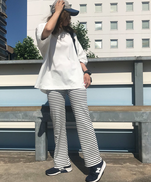 Born（ボーン）の「Born Stretch Border Easy Pants（スウェットパンツ・レディース・オフホワイト/ブラック/杢グレー/ネイビー・FREE）」の2枚目の写真