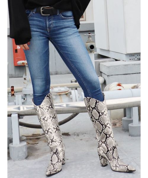 GYDA（ジェイダ）の「Belles jambes スキニーデニムパンツ（デニムパンツ・レディース・インディゴブルー/ブルー・SMALL/MEDIUM/X-SMALL）」の2枚目の写真