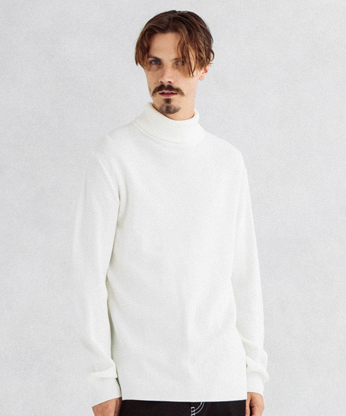 UNITED TOKYO(ユナイテッドトウキョウ)の「18Gウールミラノリブタートルネックニット/ハイネック(ニット/セーター・メンズ・オフホワイト/ブラック/ベージュ/グリーン・1/2/3)」の15枚目の写真