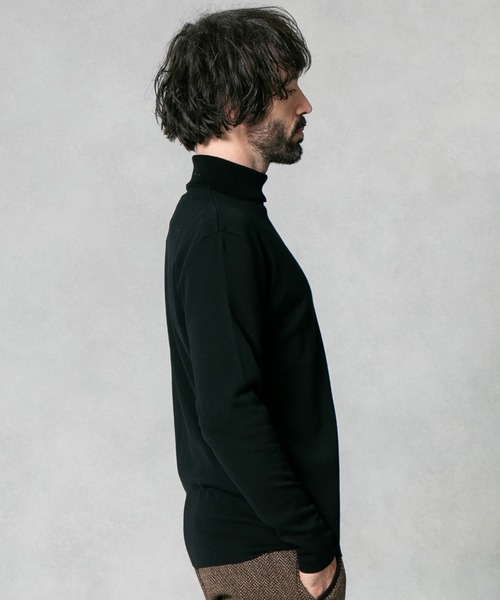 UNITED TOKYO(ユナイテッドトウキョウ)の「18Gウールミラノリブタートルネックニット/ハイネック(ニット/セーター・メンズ・オフホワイト/ブラック/ベージュ/グリーン・1/2/3)」の16枚目の写真