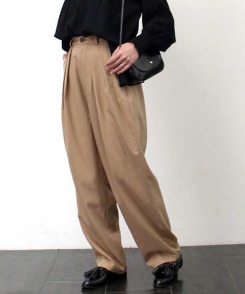 STYLEBLOCK（スタイルブロック）の「ツイルカラータックテーパードワイドパンツ（その他パンツ・レディース・ベージュ/ターコイズブルー/マスタード/ラベンダー/ライトベージュ・M）」の2枚目の写真