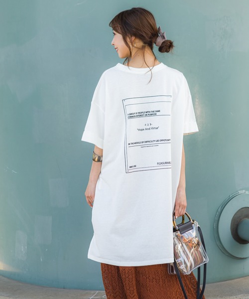 SpRay(スプレイ)の「BACKプリントBIG Tシャツ(Tシャツ/カットソー・レディース・オフホワイト/ブラック/ベージュ/ラベンダー/チャコールグレー/ライトグリーン・FREE)」の13枚目の写真